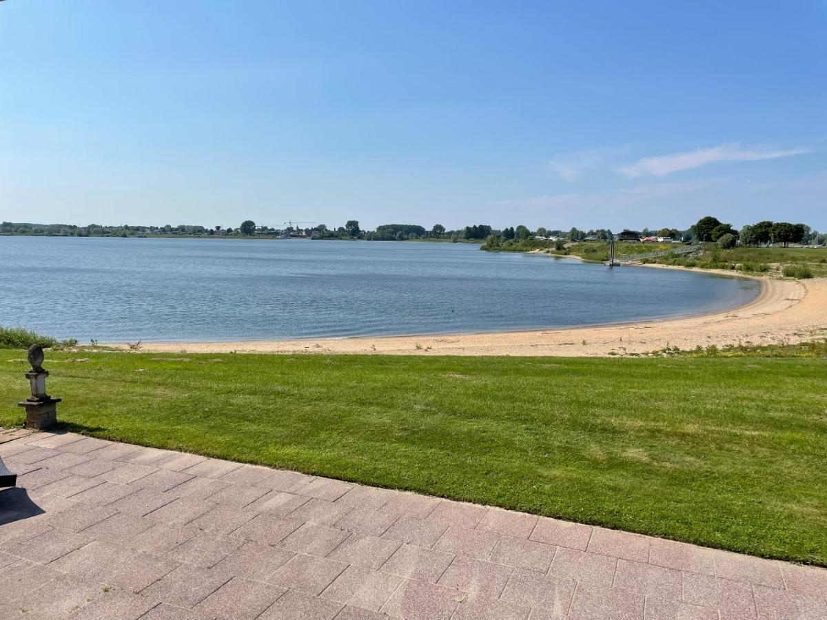 Luxe Chalet Direct Aan Het Water Met Strand Lith Esterno foto