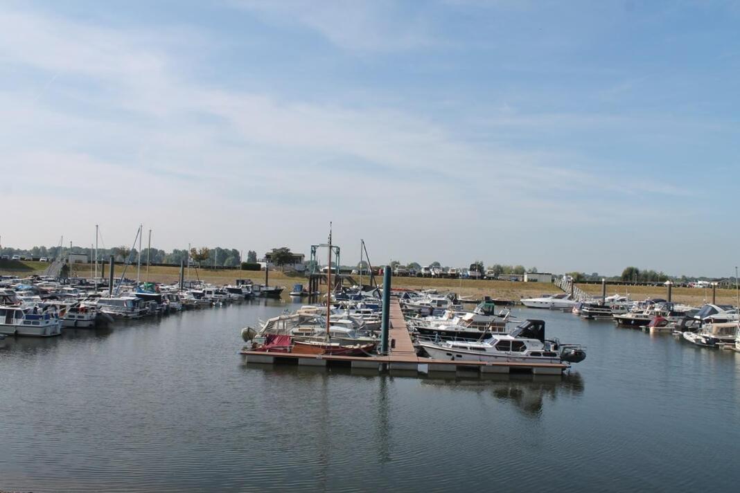 Luxe Chalet Direct Aan Het Water Met Strand Lith Esterno foto